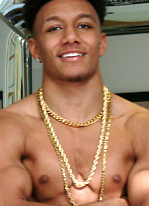 Straight Young & Extremely Ripped Tyler shows his perfect body