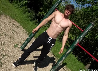 Rub Him! - Fucking Sexy Daniel Donovan